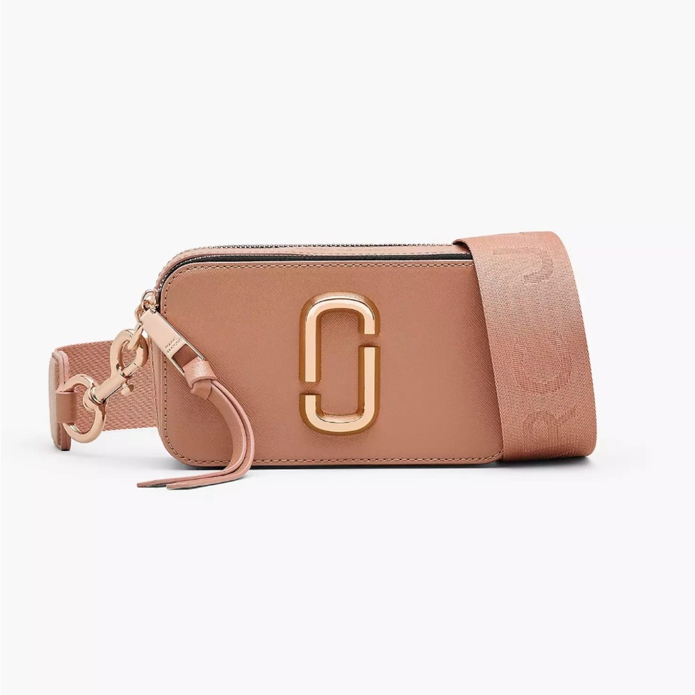 MARC JACOBS